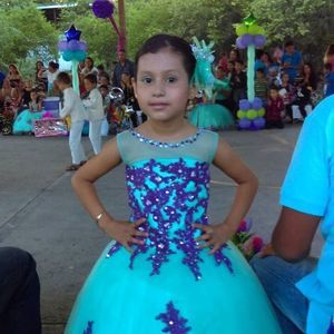 Meet your Posher, Mireya